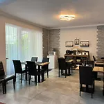 Maison d'hôtes Aventurin House ***
