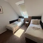 Maison d'hôtes Aventurin House *** Révfülöp
