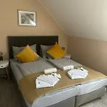 Πανσιόν Aventurin House *** Révfülöp