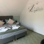 Πανσιόν Aventurin House *** Révfülöp