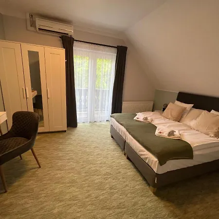 Affittacamere Aventurin House *** Révfülöp