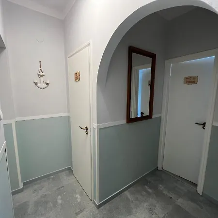 Aventurin House *** ゲストハウス