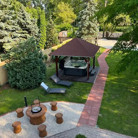Aventurin House *** Πανσιόν Révfülöp