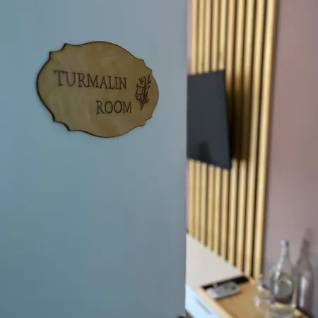 Aventurin House *** Affittacamere