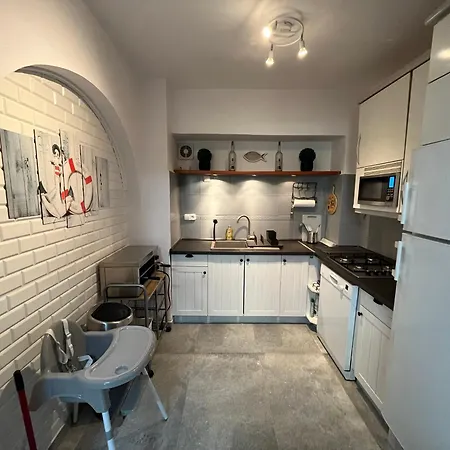 Aventurin House *** Πανσιόν
