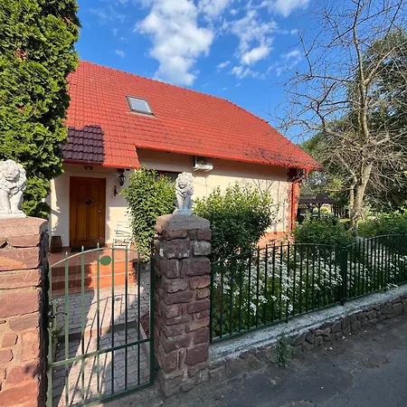 Aventurin House *** Guest house