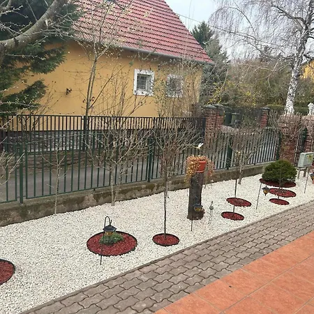 Aventurin House *** Révfülöp