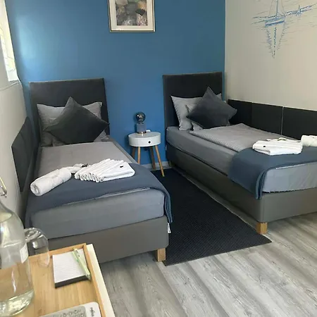 Πανσιόν Aventurin House *** Révfülöp