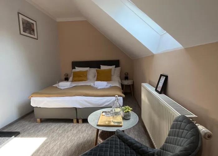 Aventurin House *** * Ревфюлёп