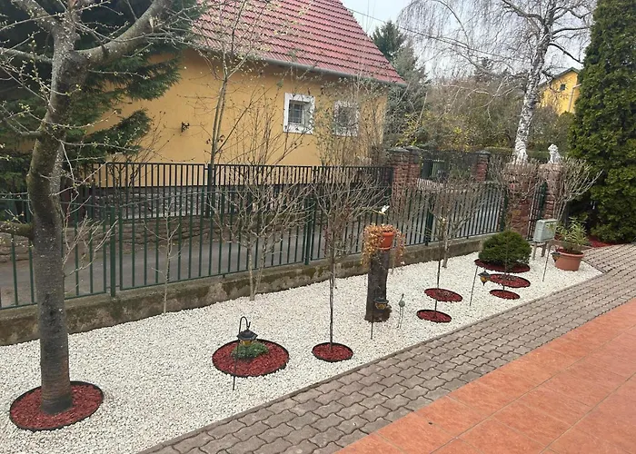 Aventurin House *** Révfülöp